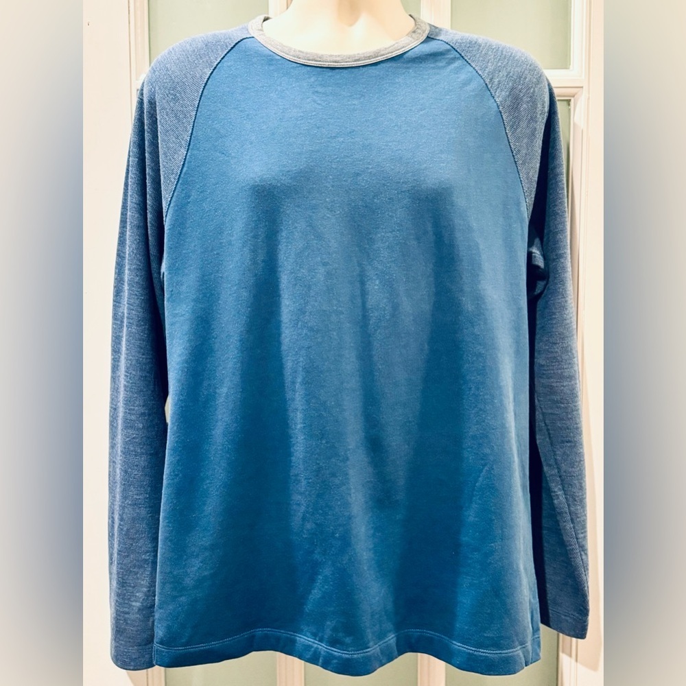 VINCE Raglan Sleeve Knit Shirt
